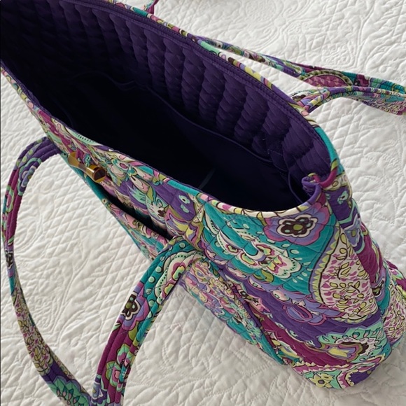 Brand New Vera Bradley Tote - Picture 7 of 8